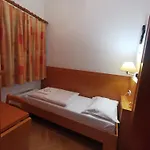 Hostel Sveta Ana *