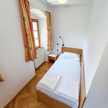 Hostel Sveta Ana Koper
