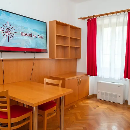 Albergue Sveta Ana *