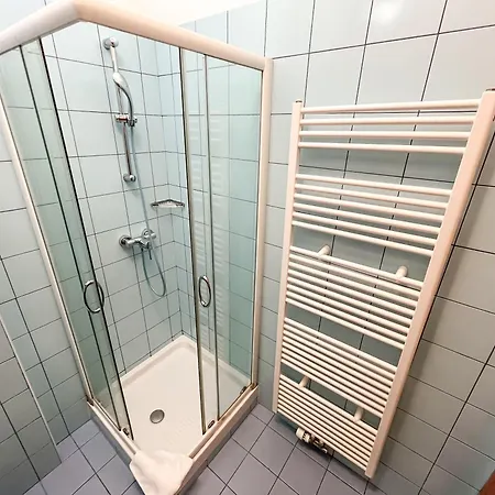 Sveta Ana Hostel Koper