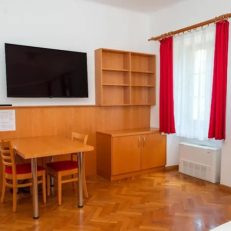 Sveta Ana Albergue