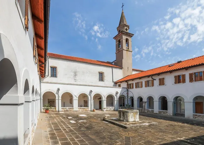 Hostel Sveta Ana Koper